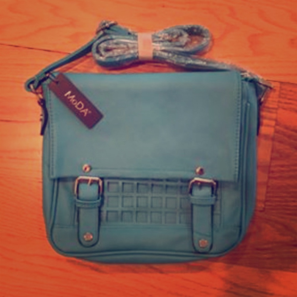 Blue moda purse